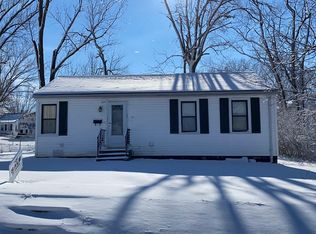 104 E Salling St, Perry, MO 63462