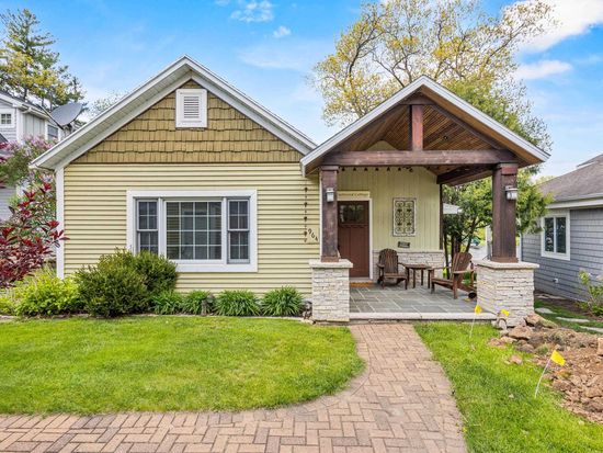 W964 Spring Grove Rd, Ripon, WI 54971