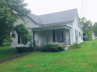 439 W Court St, Burgin, KY 40330