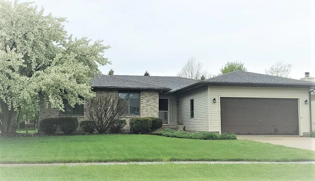 4 bed, 1800 sqft, $2,800 — Photo 1