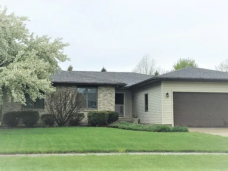 416 Red Wing Ln — Photo 1