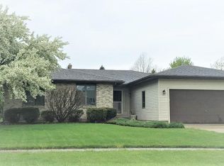 416 Red Wing Ln, Dekalb, IL 60115