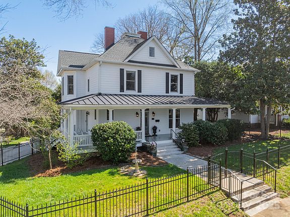 4th image of 234 N Race St