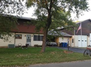 11499 Edward Ave, Maryland Heights, MO 63043