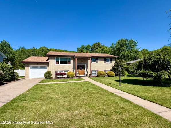 615 Garfield Ave, Jermyn, PA 18433