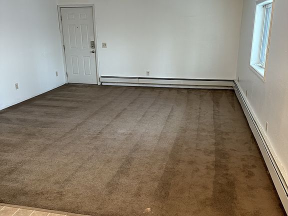 5th image of 2663 Turner St #5