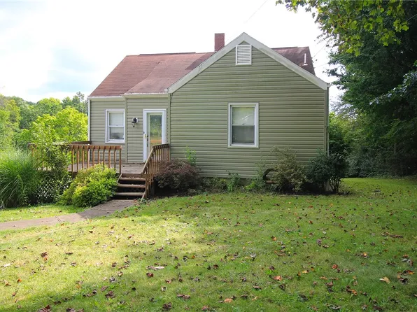 5106 Hardt Rd, Gibsonia, PA 15044