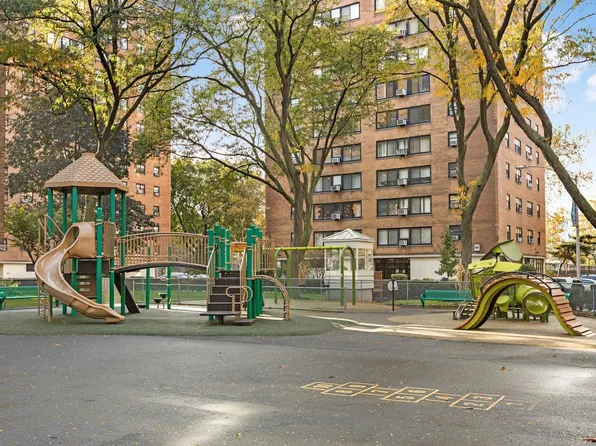 33-47 14th Street image 15 of 16