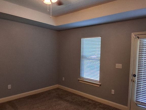 4th image of 1102 Hemphill St