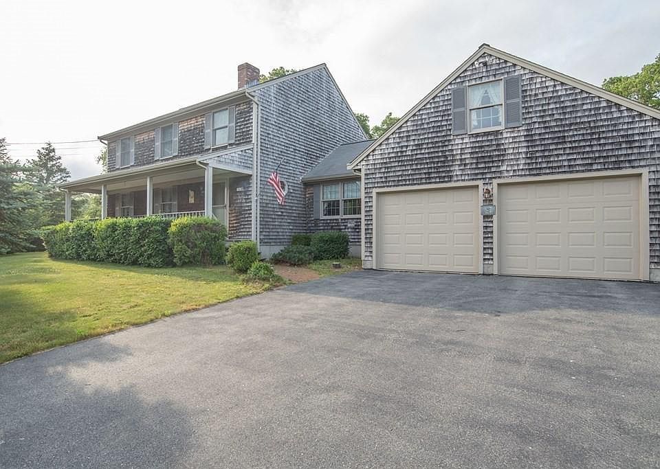 1st image of 69 Brookwood Dr