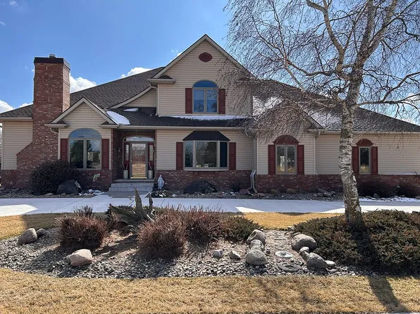 907 Kelland Dr, Norfolk, NE 68701