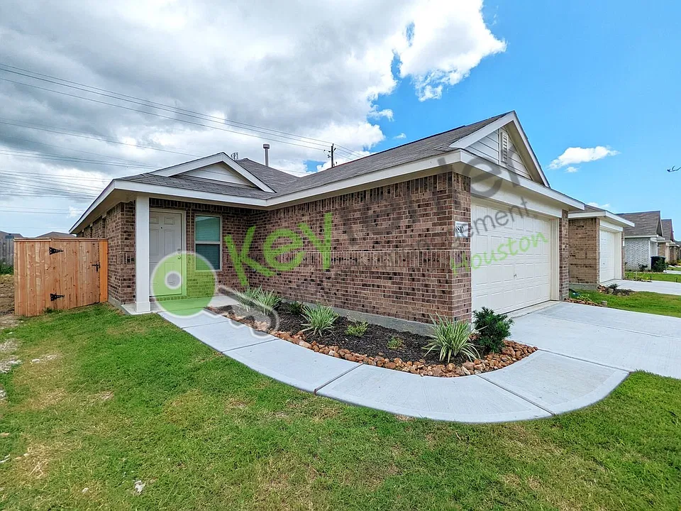 8810 Wooster Trails Dr