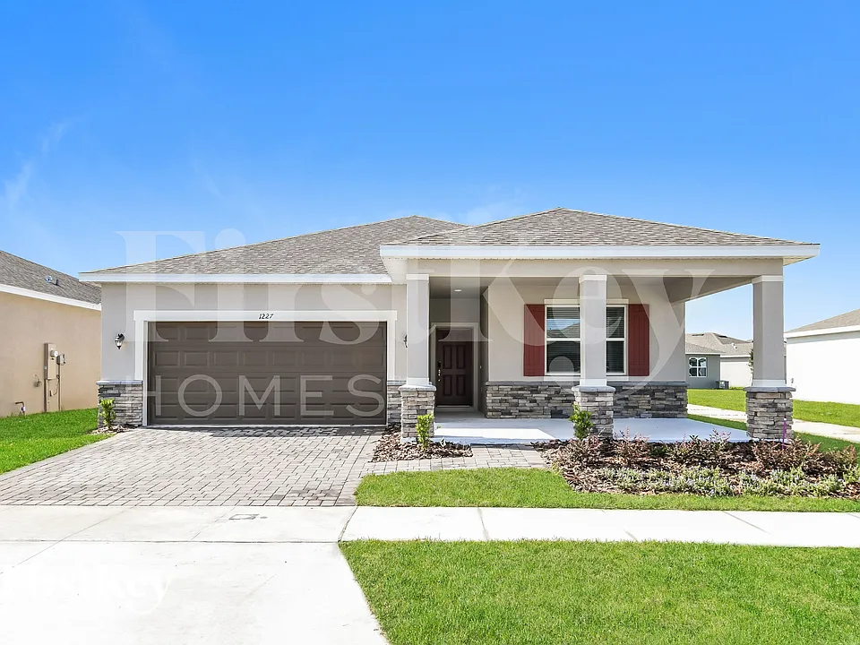 1227 Ponca Rd