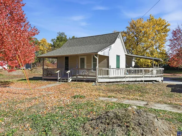 910 N Greenwood Ave, York, NE 68467