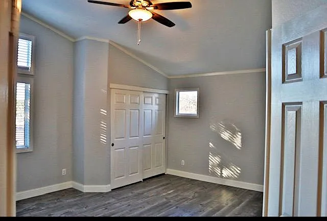 4916 Hartwick Ct — Photo 16