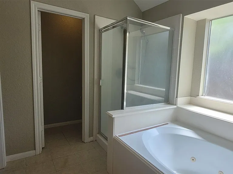 3825 Evergreen Way — Photo 18