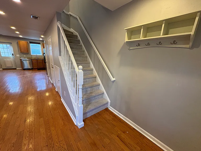756 18th St NE — Photo 34