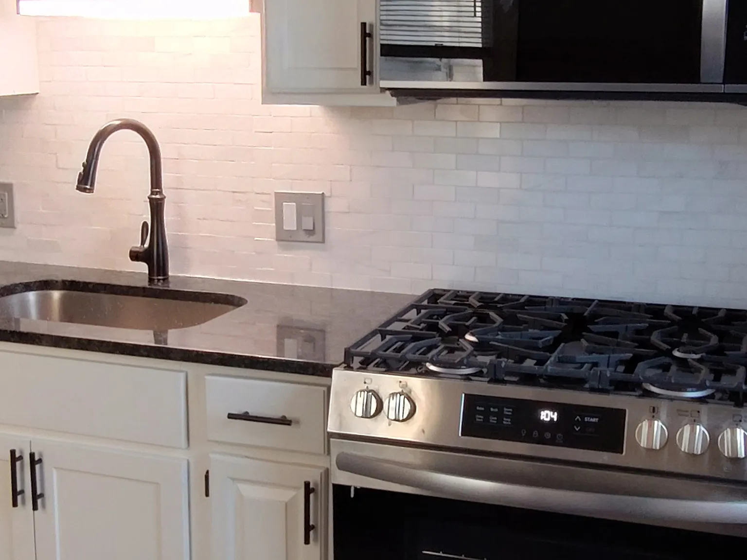 3 bed, 1719 sqft, $1,850 — Photo 1
