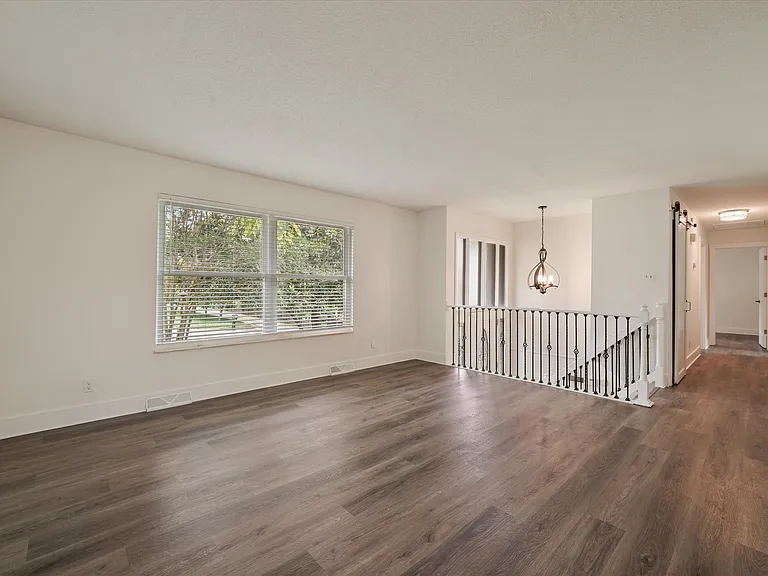 509 Banbury Rd — Photo 22