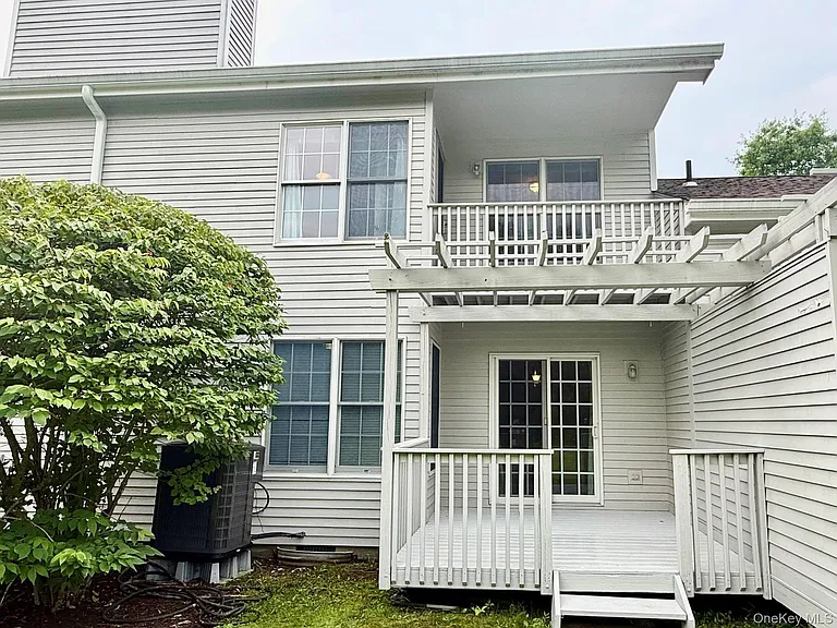73 Sandalwood Ln — Photo 12