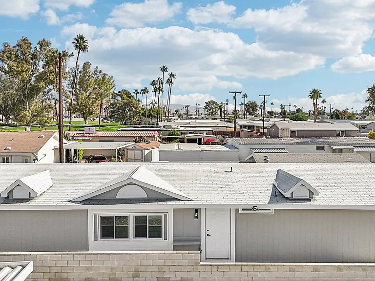 73300 Broadmoor Dr — Photo 48