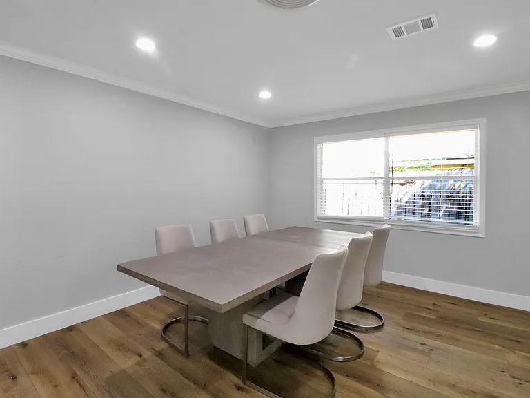 6111 Shadow Crest St — Photo 7