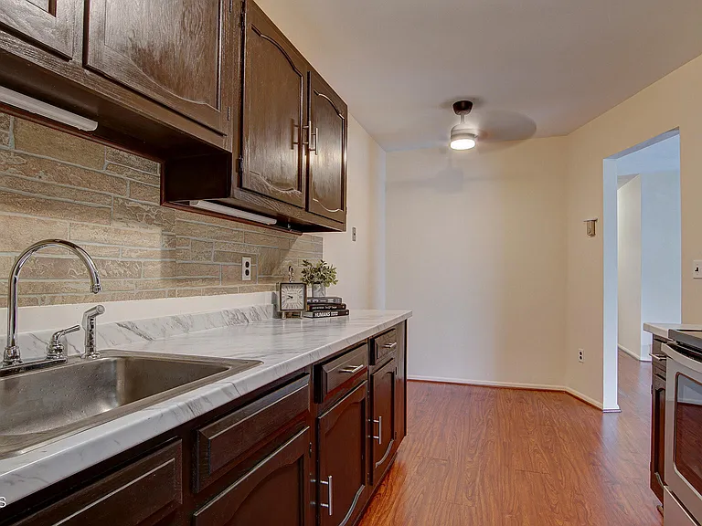 205 Covered Bridge Blvd #K — Photo 15