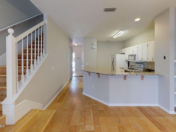 4th image of 3750 SILVER BLUFF Boulevard #302