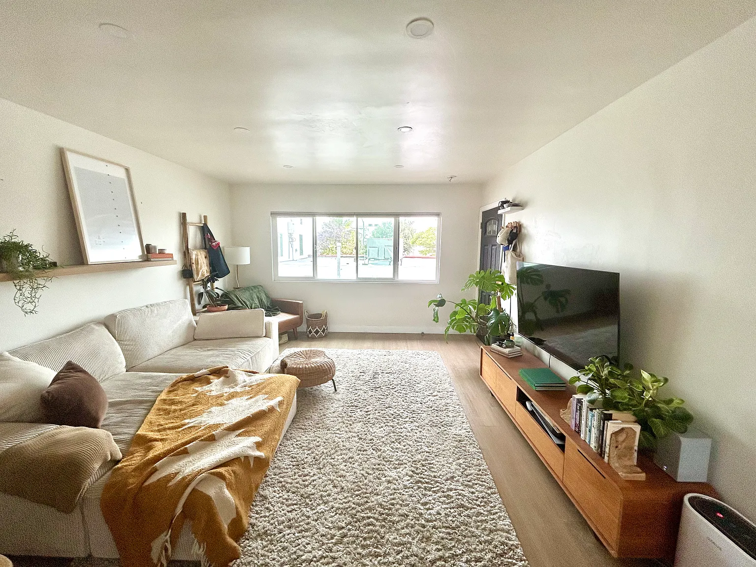 1 bed, 650 sqft, $2,395 — Photo 1