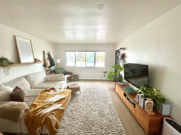 2906 Carmona Ave APT 4, Los Angeles, CA 90016