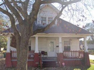 1303 E Hickory St, Decatur, IL 62526