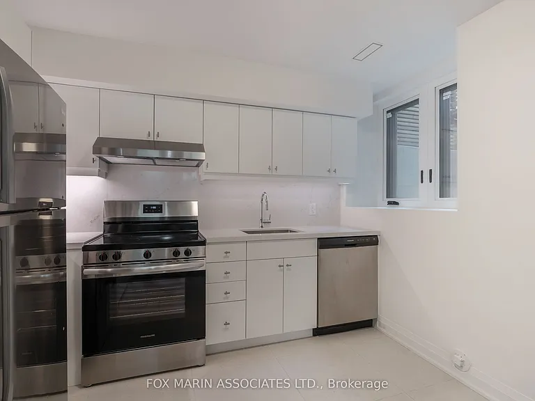 334 Shaw St #LOWER — Photo 6