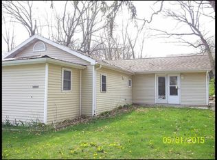 N3271 Queen Rd, Lake Geneva, WI 53147