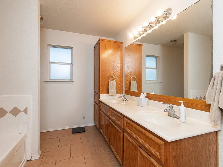 4310 Neta Dr — Photo 14