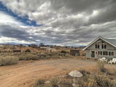 39 Cowboy Ln, Espanola, NM, 87532