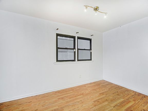 5th image of 25 Skillman Ave #1