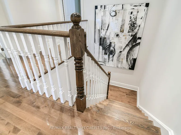 7 Scott Dr #UPPER — Photo 20