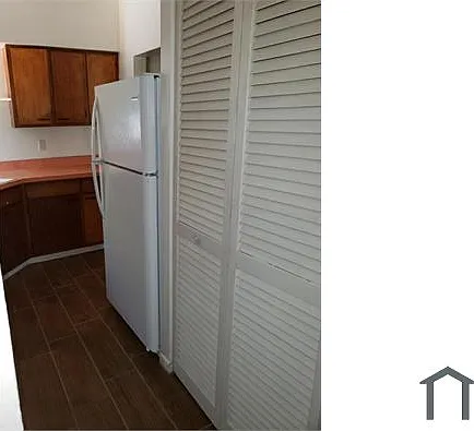 1168 Penfield Ave — Photo 6
