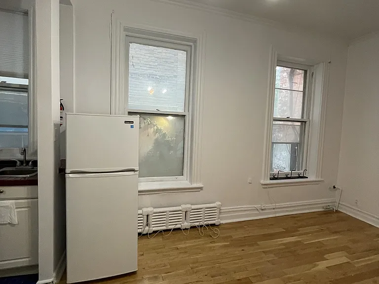 320 Cooper St #7 — Photo 2