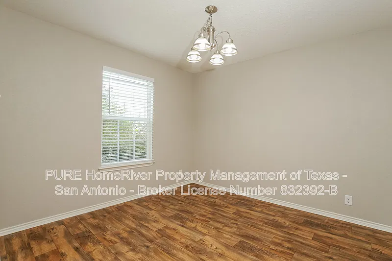 5 bed, 4.0 bath, 2649 sqft, $2,130 — Photo 4