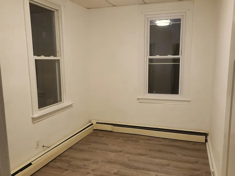 321 Jefferson Ave #2 — Photo 4
