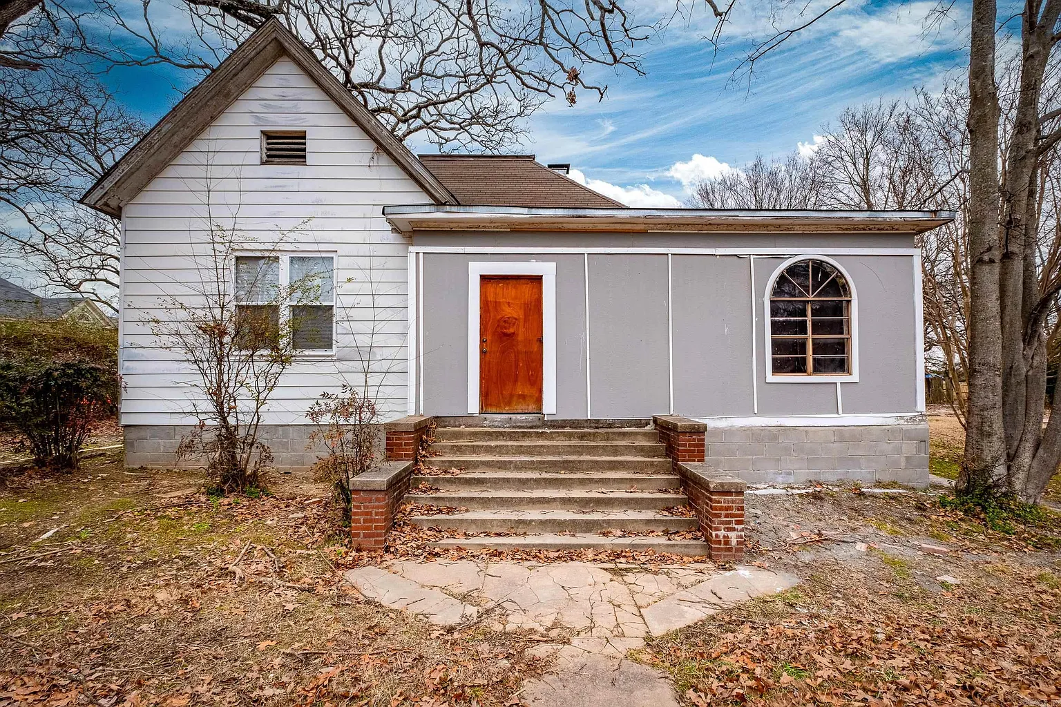 3724 W 10th St, Little Rock AR - Owner Finance Home