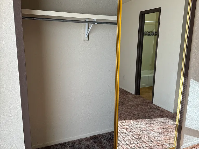 2210 Bex St — Photo 9
