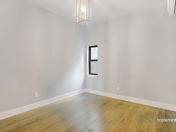 4th image of 484 Harman St #B2