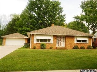 669 Glenwood St, Elyria, OH 44035