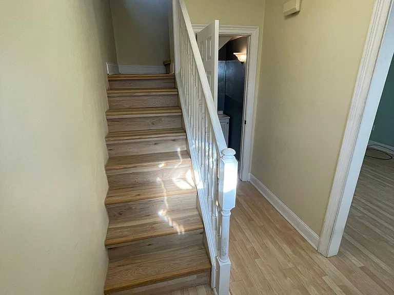 728 Rose St — Photo 2