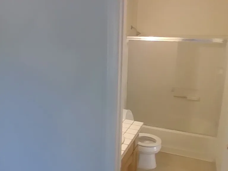 4858 N Vagedes Ave #103 — Photo 9