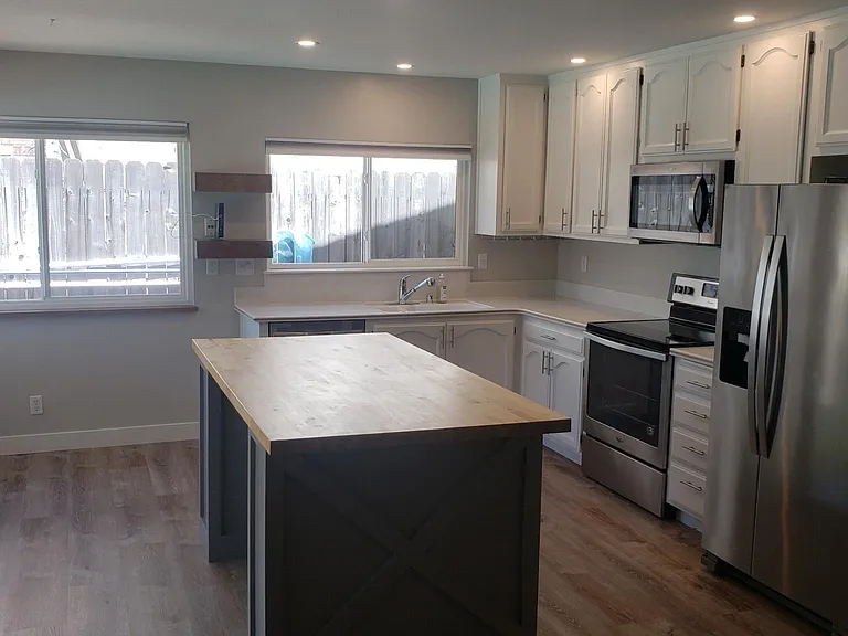 2728 Tiber Dr — Photo 5