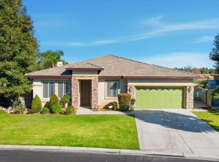 5406 Pelican Hill Dr, Bakersfield, CA 93312