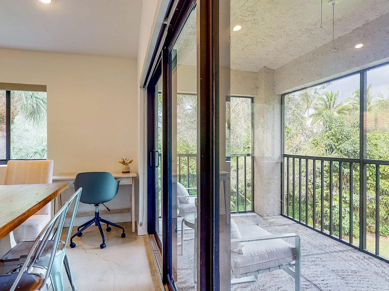1101 Duncan Cir — Photo 4